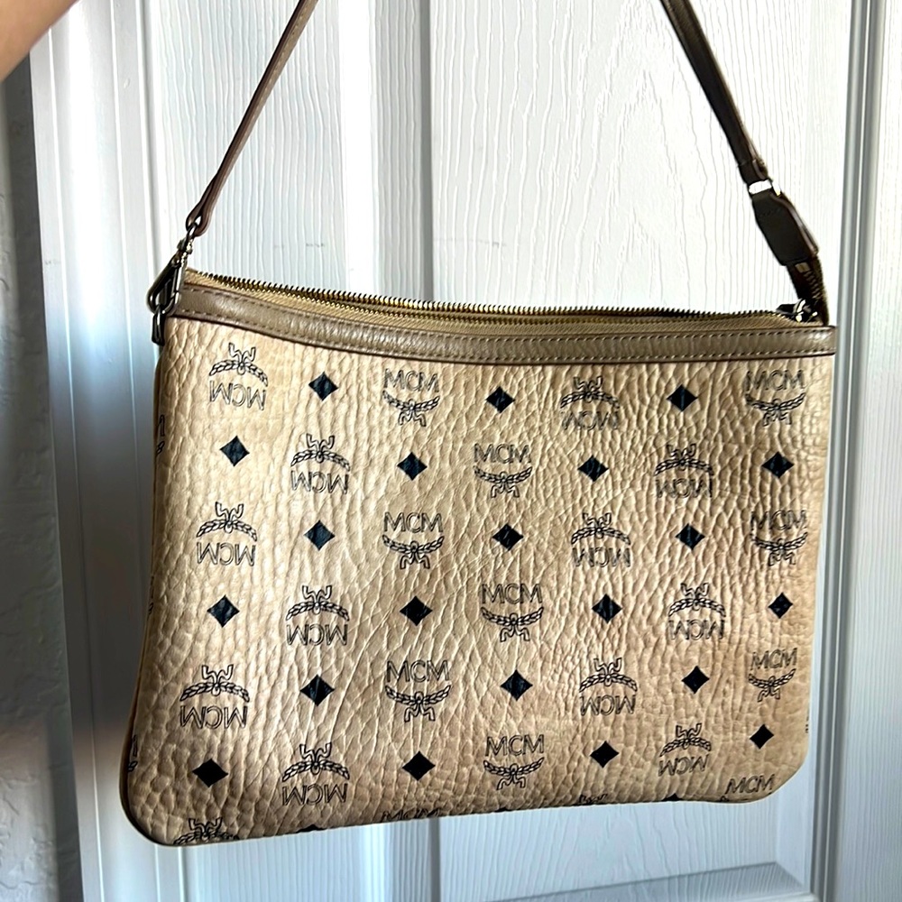 Mcm clutch purse